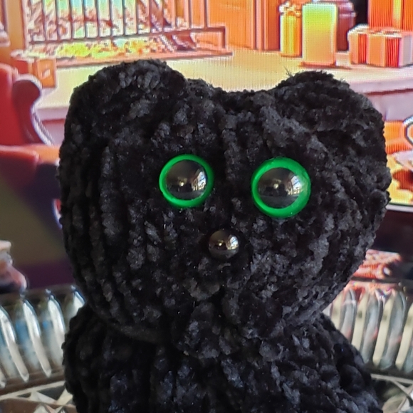 Handcrafted knit chenille kitty - Picture 2 of 7